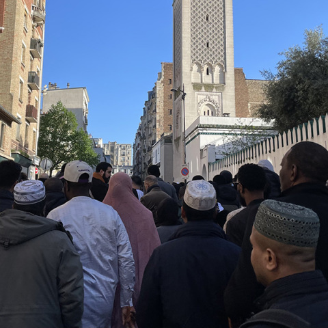 Διχασμένοι οι Γάλλοι μουσουλμάνοι