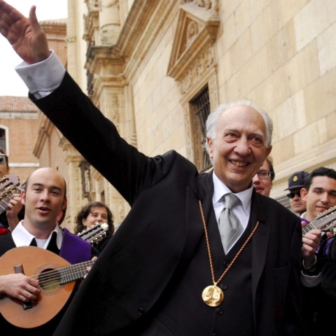 Σέρχιο Πιτόλ: Η Τέχνη Της Γραφής