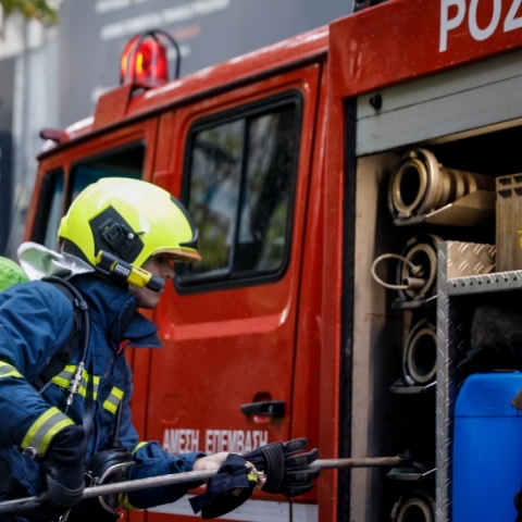 Φωτιά τώρα στο Μοσχάτο