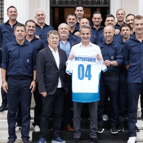 Ο Μητσοτάκης συναντήθηκε με την Εθνική του Euro 2004