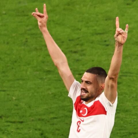 Euro 2024: «Καμπάνα» δύο αγωνιστικών στον Ντεμιράλ για τη χειρονομία των «Γκρίζων Λύκων» - Πρόστιμο στον Τζουντ Μπέλιγxαμ της Αγγλίας.