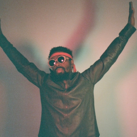 O Curtis Harding έρχεται στην Αθήνα στις 12 Σεπτεμβρίου