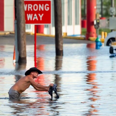 ΗΠΑ: Τουλάχιστον πέντε νεκρούς και υλικές ζημιές προκάλεσε η καταιγίδα Μπέριλ στο Τέξας - Η καταστροφική πορεία της μετά την Καραϊβική και τη Βενεζουέλα