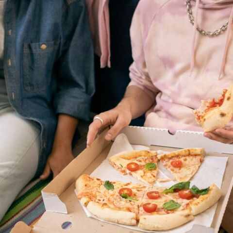 Θεσσαλονίκη: Οι πιτσαρίες εμφανίζουν αύξηση εσόδων άνω του 30%  την περίοδο του Euro 2024 - Σε ποιο αγώνας σημειώθηκαν οι μεγαλύτερες εισπράξεις. 