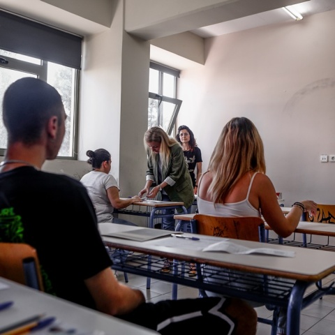 Υποψήφιοι των Πανελληνίων στο εξεταστικό κέντρο