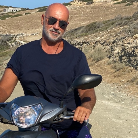 Η Κίμωλος του Grigoris (Deux Hommes)