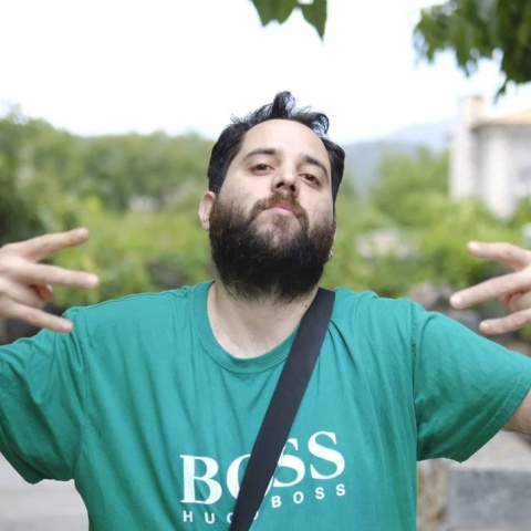 Ο ράπερ Αιφνίδιος