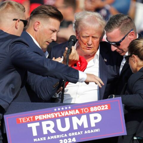 Απόπειρα δολοφονίας κατά του Ντόναλντ Τραμπ: 20χρονος από την Πενσιλβάνια ο δράστης της επίθεσης - Το FBI κατονόμασε τον Τόμας Μάθιου Κρουκς