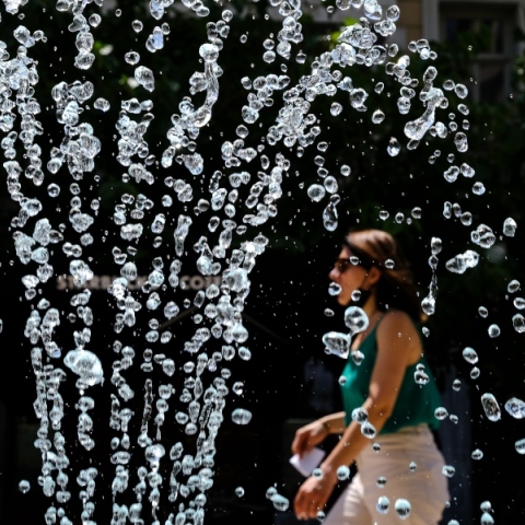 Καύσωνας: 5 πρακτικές συμβουλές για τις ευπαθείς ομάδες 