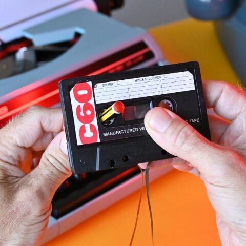 #φράσεις από 80's: Στην κορυφή των ελληνικών trends στο X οι νοσταλγικές αναρτήσεις με χιουμοριστικά «κειμήλια» της δεκαετίας του '80 - Οι viral δημοσιεύσεις.