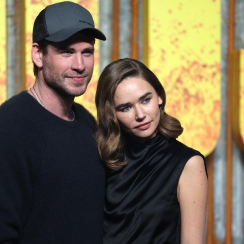 Λίαμ Χέμσγουορθ και Γκαμπριέλα Μπρουκς κάνουν διακοπές στη Μύκονο