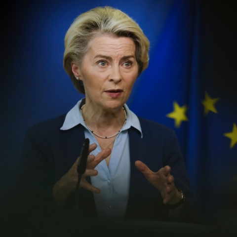 Ούρσουλα φον ντερ Λάιεν: Σήμερα η ψηφοφορία για την προεδρία Ευρωπαϊκής Επιτροπής 