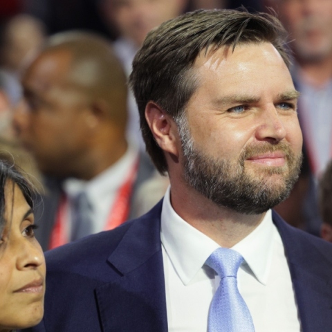 Ο Ρεπουμπλικάνος υποψήφιος αντιπρόεδρος Τζέι Ντι Βανς καλεί τους Αμερικανούς να επιλέξουν «νέο δρόμο»