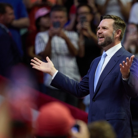 Τζέι Ντι Βανς: Είναι λάθος επιλογή Τραμπ απέναντι στην Κάμαλα Χάρις;