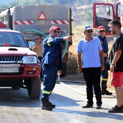Κινητοποίηση της πυροσβεστικής για την κατάσβεση φωτιάς