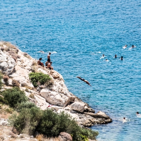Ανοργάνωτες παραλίες στην Αθήνα 