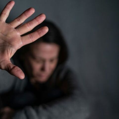 Ενδοοικογενειακή βία στη Θεσσαλονίκη: Ξυλοκόπησε τη σύντροφό του επειδή δεν του άρεσε το φαγητό που μαγείρεψε - Εξαγοράσιμη ποινή φυλάκισης σε 37χρονο.