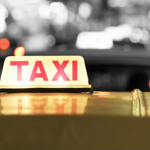 Καλοκαιρινές ιστορίες σε ταξί