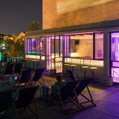 10 ταράτσες για ένα χαλαρό και δροσερό καλοκαίρι στην Αθήνα