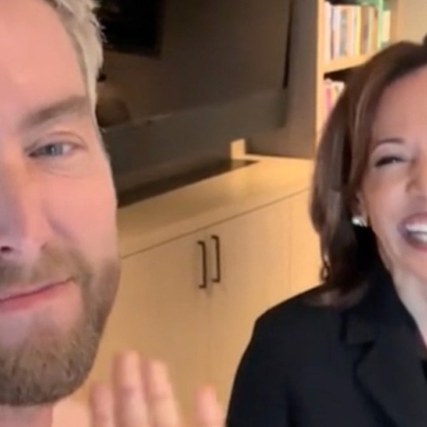 Κάμαλα Χάρις και Λανς Μπας ενώνουν τις δυνάμεις τους στο Tik Tok 