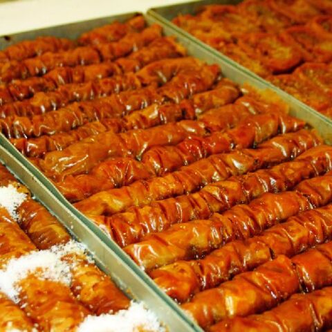 Ζαχαροπλαστείο Απόλαυση