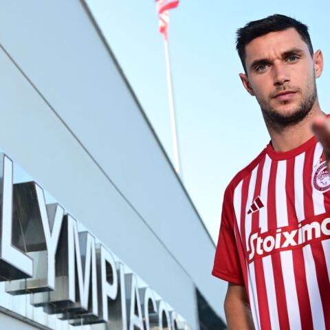 Ανακοίνωσε Γιάρεμτσουκ ο Ολυμπιακός