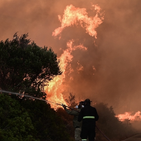 Φωτιά στην Εύβοια: Εκκενώνονται ακόμη 3 χωριά
