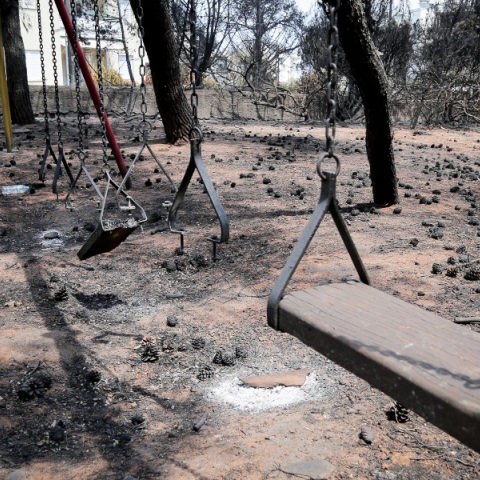 Πατέρας κατέθεσε στη δίκη για το Μάτι για το παιδί του που κάηκε