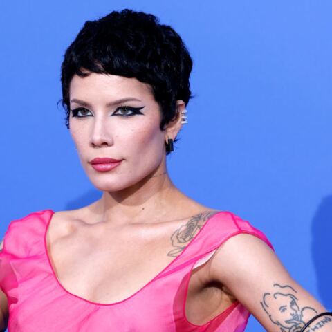 Halsey: Αποκάλυψε ότι παραλίγο να πεθάνει