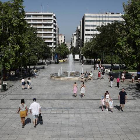 Μια μέρα στην Αθήνα με καύσωνα