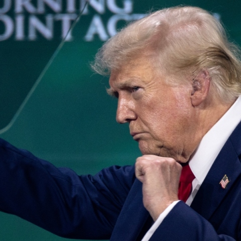 Τραμπ: Αμφισβήτησε ότι η Κάμαλα Χάρις είναι μαύρη