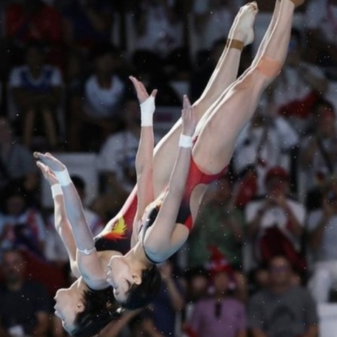 Ολυμπιακοί Αγώνες 2024: Εκπληκτική συγχρονισμένη κολύμβηση από Κινέζες