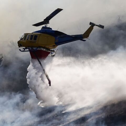 Φωτιά ξέσπασε στην περιοχή Νέα Σάντα Ροδόπης και στην περιοχή Σταυράκι Ιωαννίνων - Ισχυρές δυνάμεις της Πυροσβεστικής δίνουν μάχη με τις φλόγες.