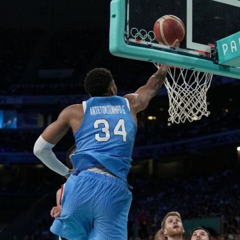 Ολυμπιακοί Αγώνες 2024: Σε ξενοδοχείο στο Παρίσι η Εθνική ανδρών μπάσκετ - Αναφορές δυσλειτουργιών στο Ολυμπιακό Χωριό - Η απόφαση της ΕΟΚ