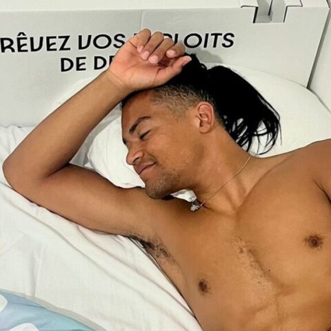 Εμμανουήλ Καραλής: Η ανάρτηση με το μετάλλιο στο κρεβάτι