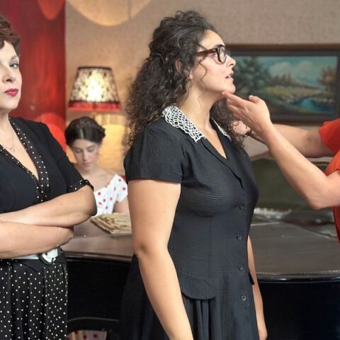 «Η Μαρία που έγινε Κάλλας»: Στα γυρίσματα της πολυαναμενόμενης σειράς της ΕΡΤ1 για τη Μαρία Κάλλας, με τη σκηνοθετική σφραγίδα της Όλγας Μαλέα.