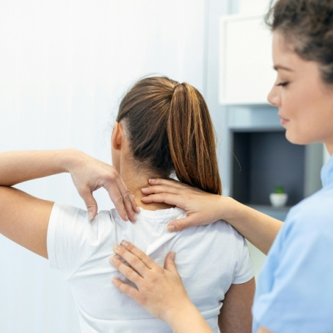 Ώμος και θαλάσσια σπορ: Πώς θα αποφύγουμε τους τραυματισμούς