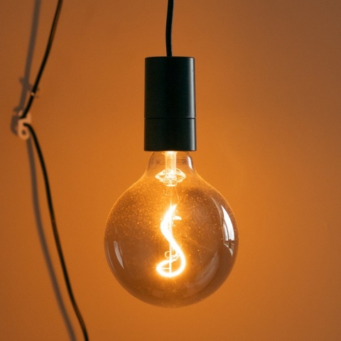 Αναμμένη λάμπα