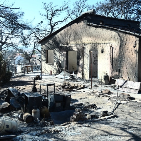 Φωτιά στην Αττική: Οι καταστροφές που άφησε πίσω της η πυρκαγιά