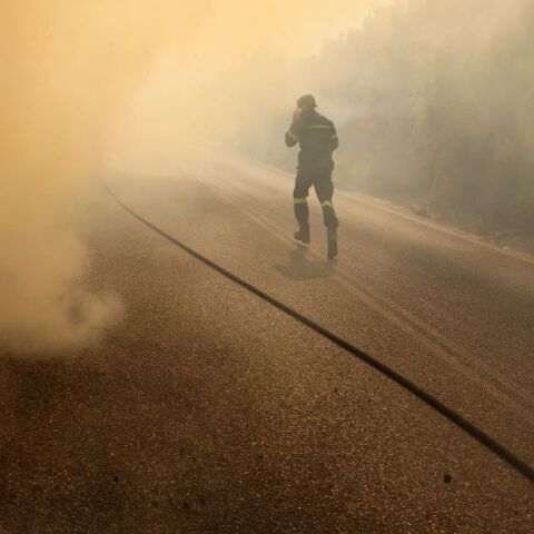 ΕΕ: H Κομισιόν και το Κέντρο Συντονισμού Αντιμετώπισης Έκτακτης Ανάγκης κινητοποίησαν έκτακτη υποστήριξη για την αντιμετώπιση των πυρκαγιών στην Ελλάδα.