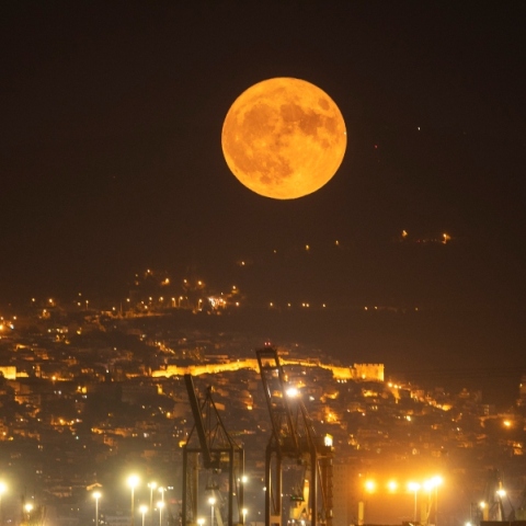 Πανσέληνος Αυγούστου 2024: Πότε θα τη δούμε και πώς ονομάζεται