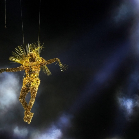 Όταν ο χρυσός εξωγήινος του Παρισιού προσγειώθηκε στην Ελλάδα