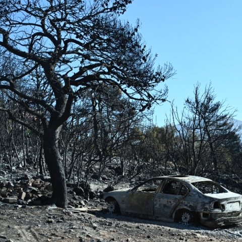 Φωτιά στην Αττική: Κρίσεις, ασφάλεια και συλλογικές συνειδήσεις