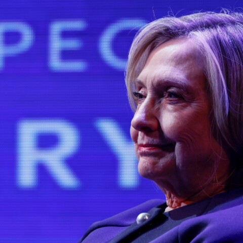 Στο πλευρό της Κάμαλα Χάρις η Χίλαρι Κλίντον - Το μήνυμα στο συνέδριο των Δημοκρατικών