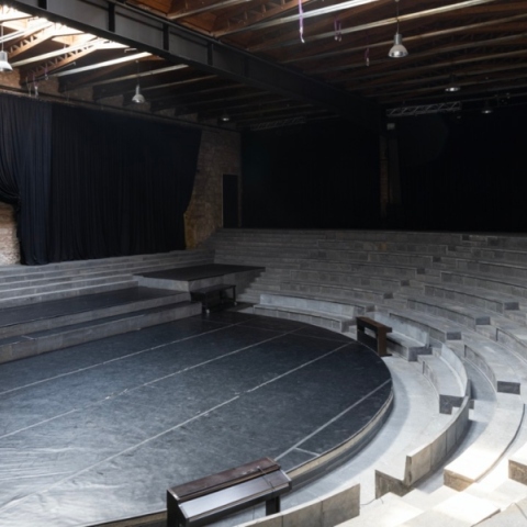 Ο ΝΕΟΝ παρουσιάζει την έκθεση «space of togetherness» στη Δραματική Σχολή του Εθνικού Θεάτρου 