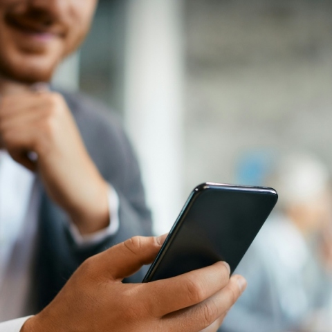 Ολλανδία: Ο πρωθυπουργός απαγόρευσε τα κινητά στο υπουργικό συμβούλιο