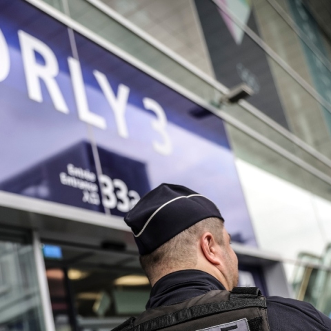 Παρίσι: Εκκενώθηκε το αεροδρόμιο Ορλί 