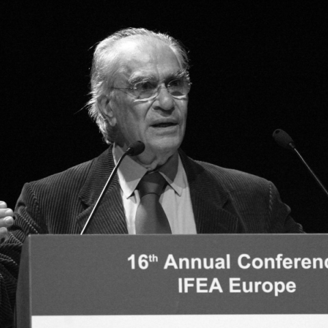  Χρήστος Γιανναράς: Μνήμες, Σκέψεις και Ανακατατάξεις