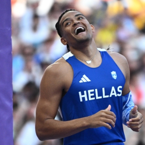 Μητσοτάκης σε Καραλή: Πέτα όλο και πιο ψηλά, και πάντα με το χαμόγελό σου