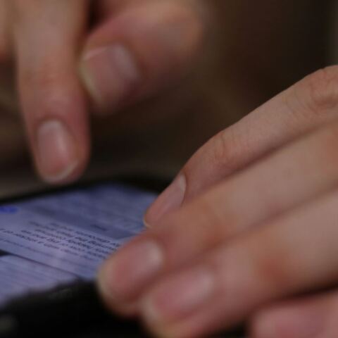 Κολωνός: Ο γιος του 44χρονου του έστειλε μήνυμα από το κινητό της 16χρονης